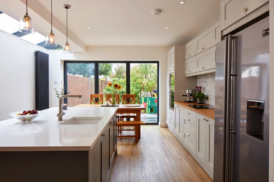 Kitchen side return extension in E7