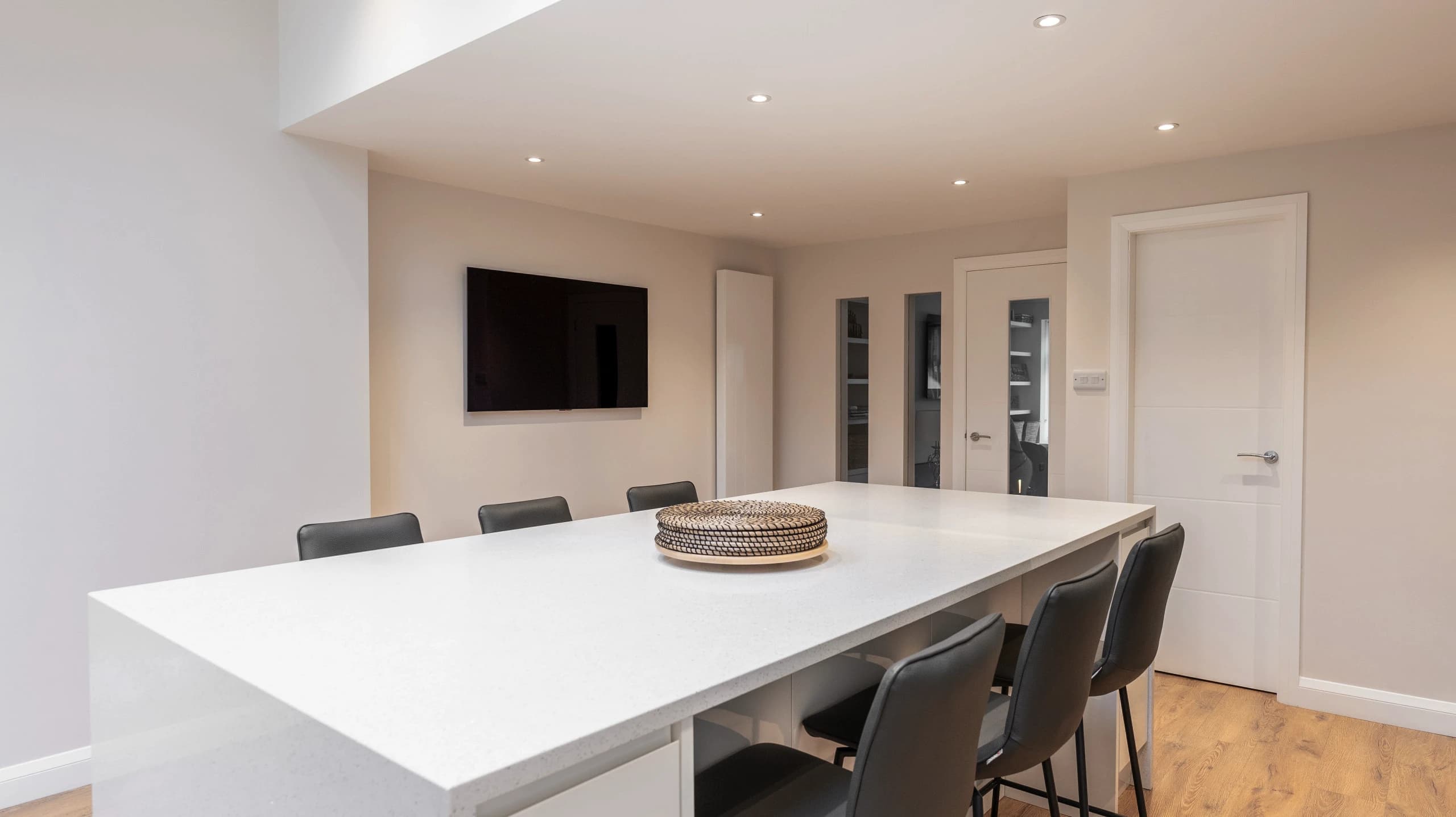 Kitchen Renovation and Installation in N16 photo 1