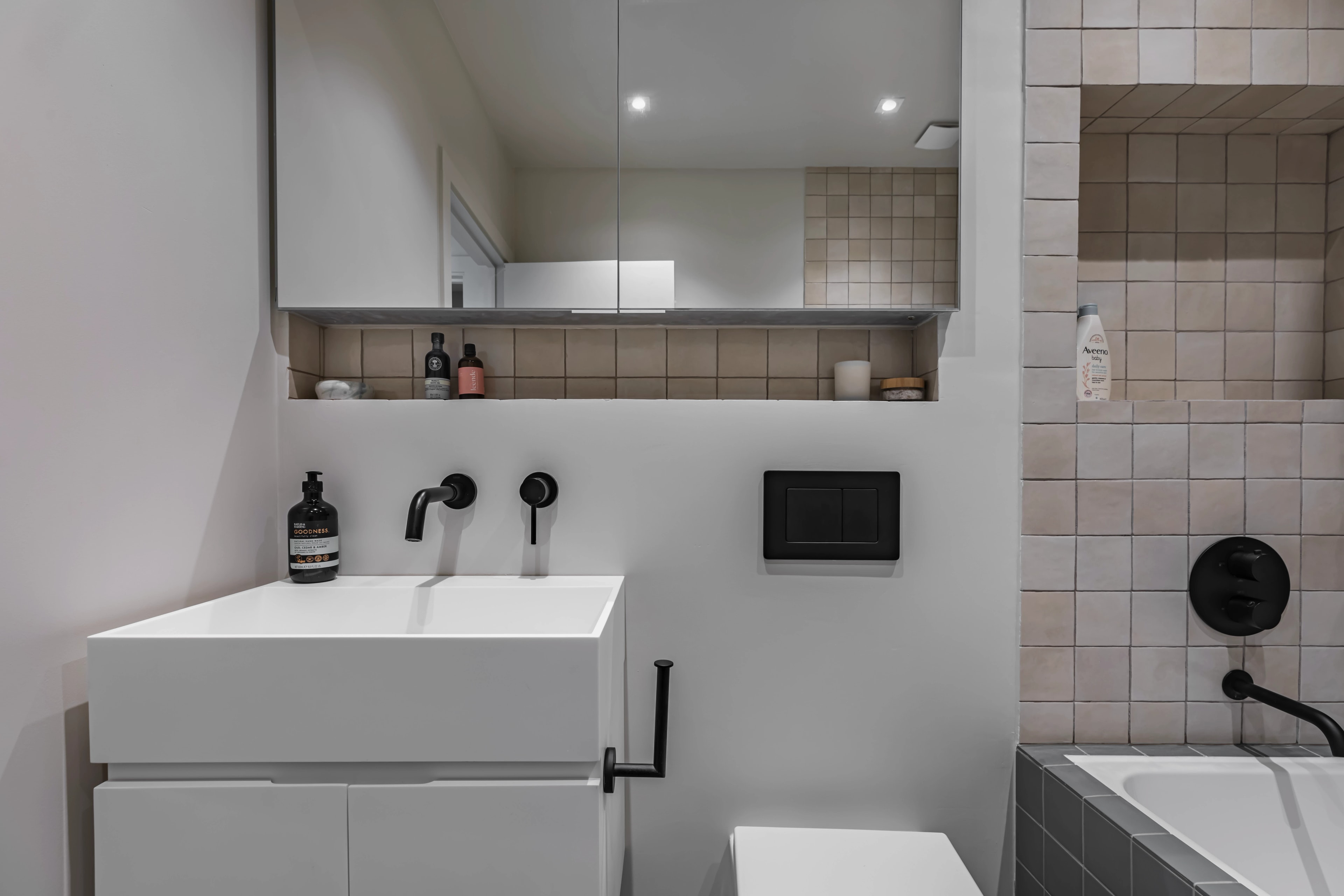 Whole-Home Renovation and Rear Extension in N19, completed project photograph 6
