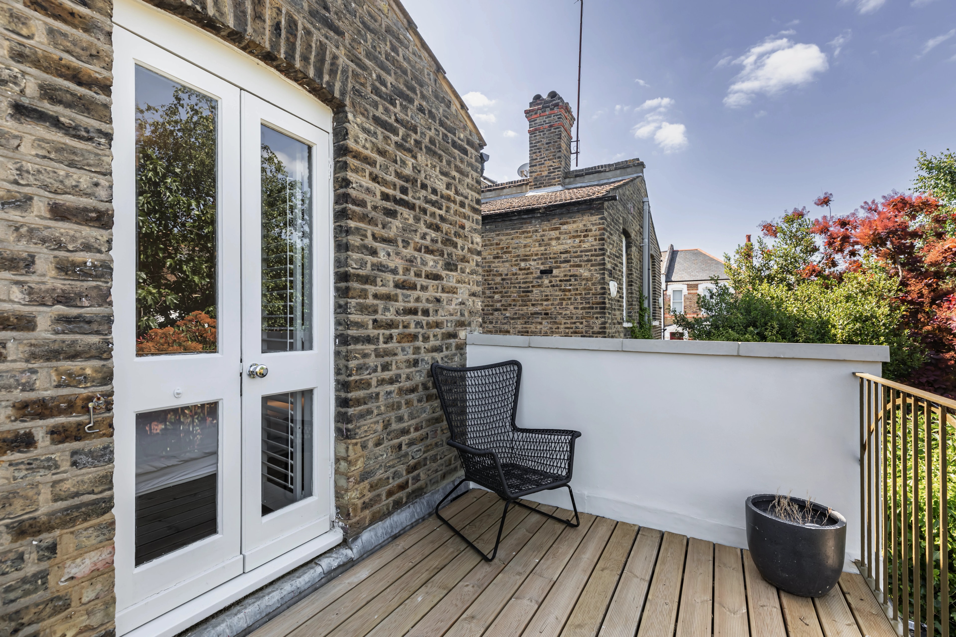 Whole-Home Renovation and Rear Extension in N19, completed project photograph 11