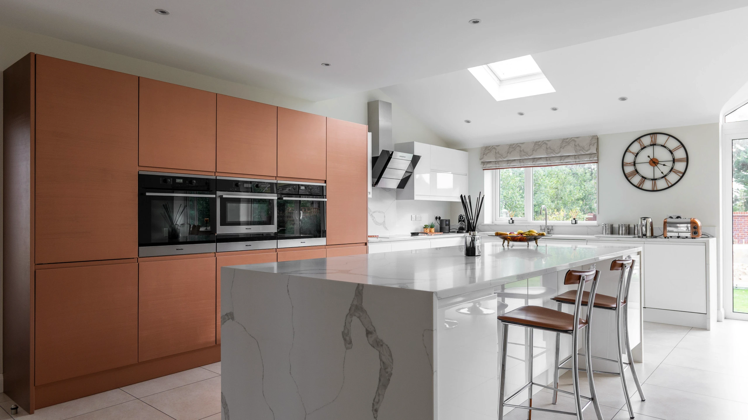 Modern Kitchen Renovation and Installation in E4, completed project photograph 6