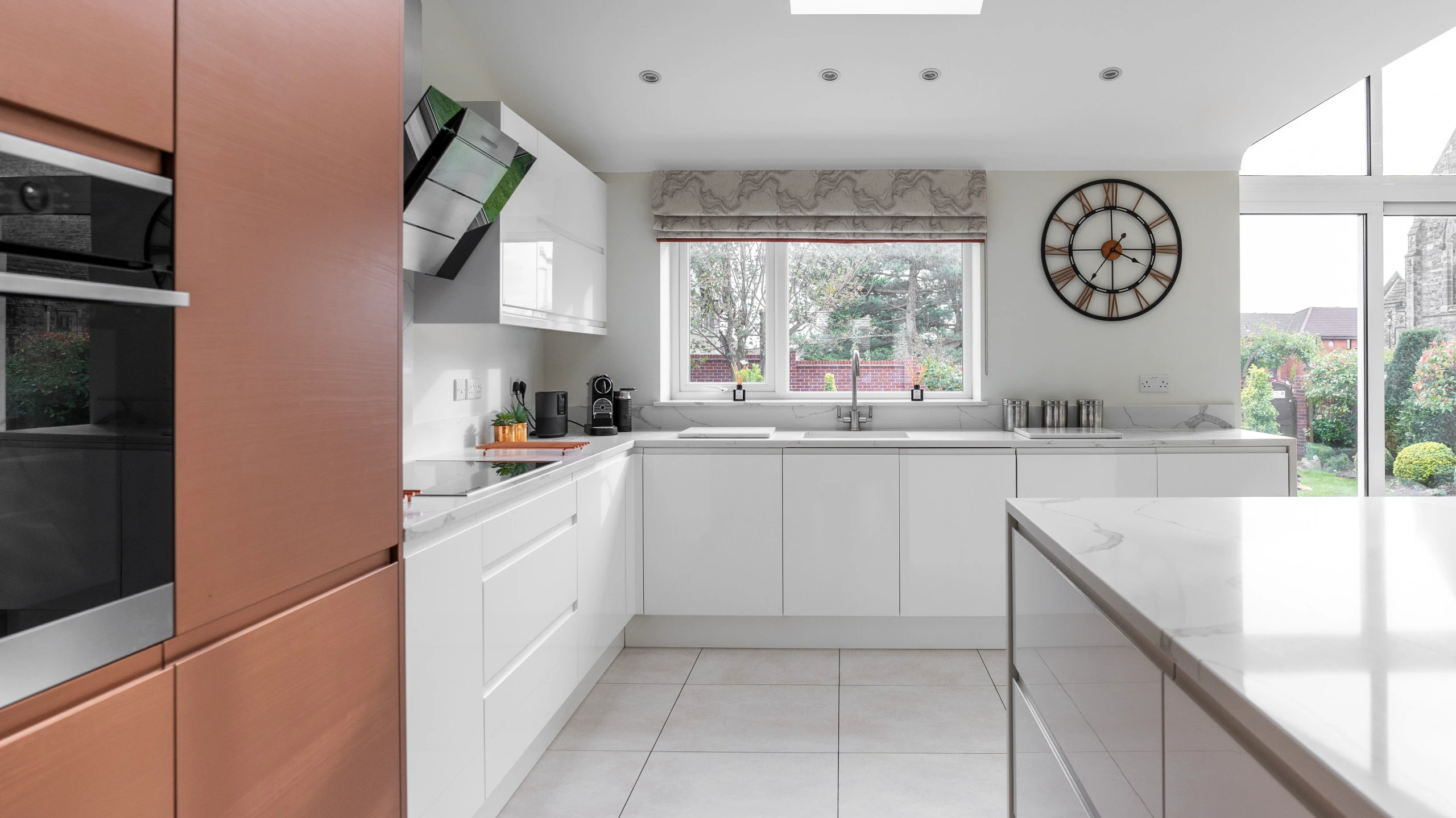 Modern Kitchen Renovation and Installation in E4, completed project photograph 8