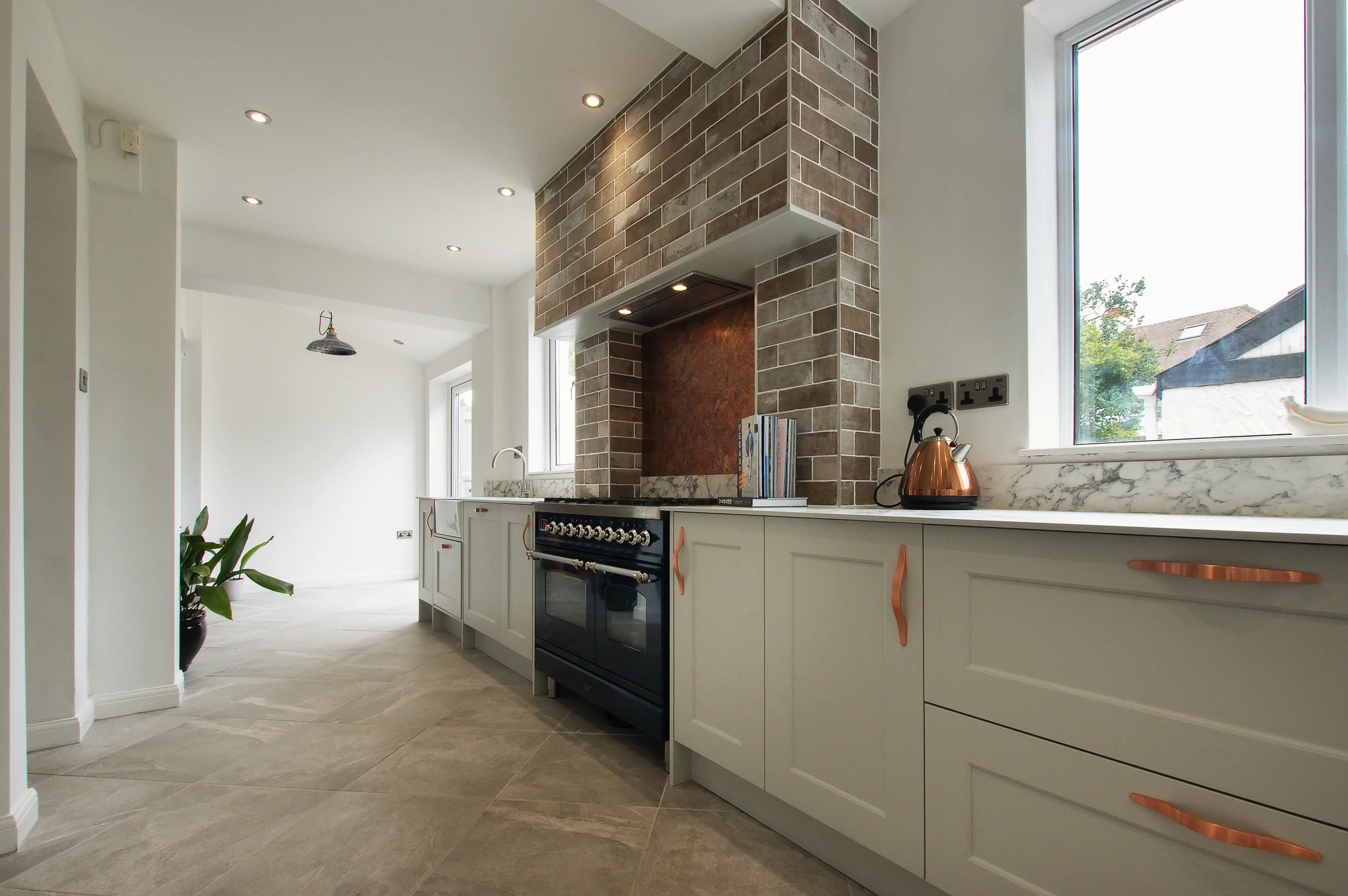 High-Spec Kitchen Renovation and Installation in E3, completed project photograph 2
