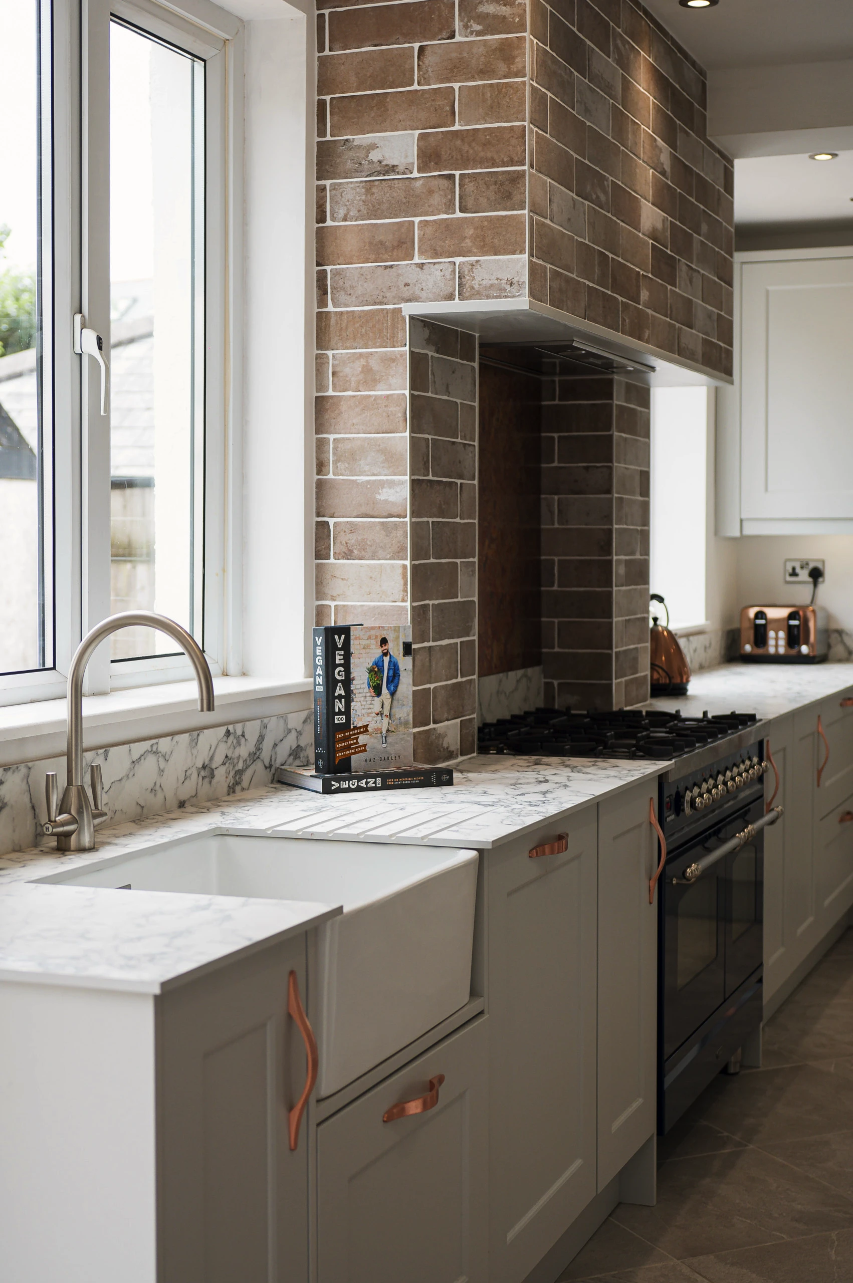 High-Spec Kitchen Renovation and Installation in E3, completed project photograph 16