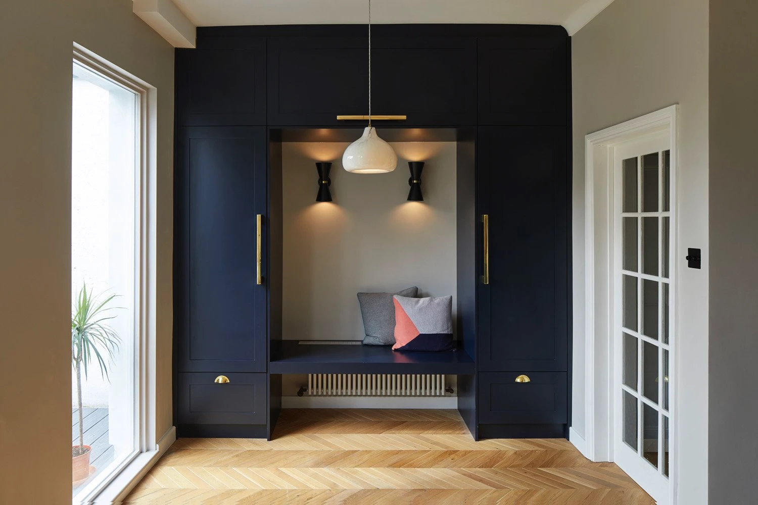 Kitchen Renovation in E10, completed project photograph 4